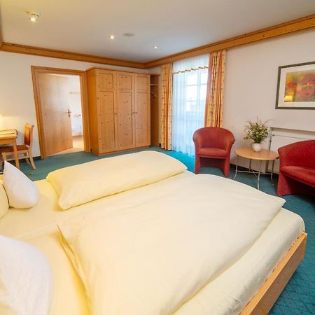 Landhotel Hoisl-Bräu Penzberg Buitenkant foto