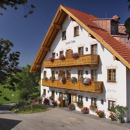 Landhotel Hoisl-Bräu Penzberg Buitenkant foto