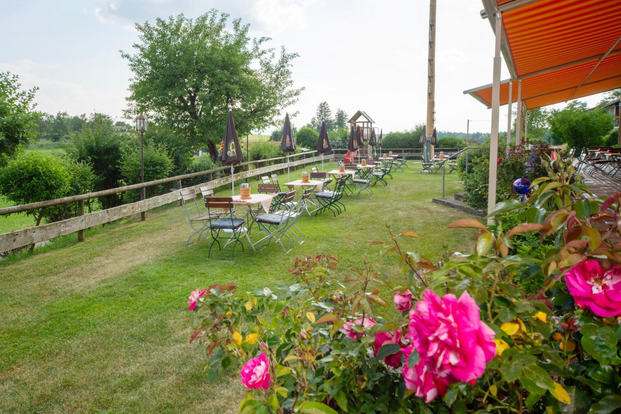 Landhotel Hoisl-Bräu Penzberg Buitenkant foto