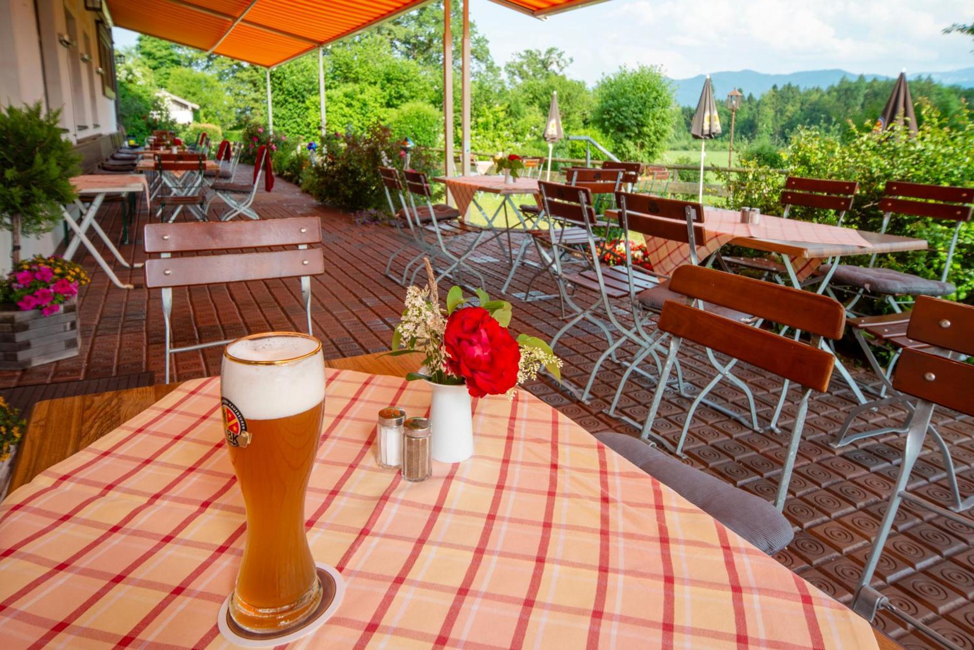 Landhotel Hoisl-Bräu Penzberg Buitenkant foto