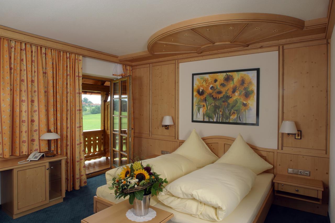 Landhotel Hoisl-Bräu Penzberg Buitenkant foto