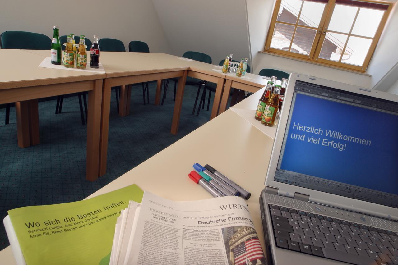 Landhotel Hoisl-Bräu Penzberg Buitenkant foto